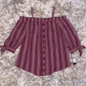 BNWT Off-Shoulder Dark Mauve Colored Blouse Size LG